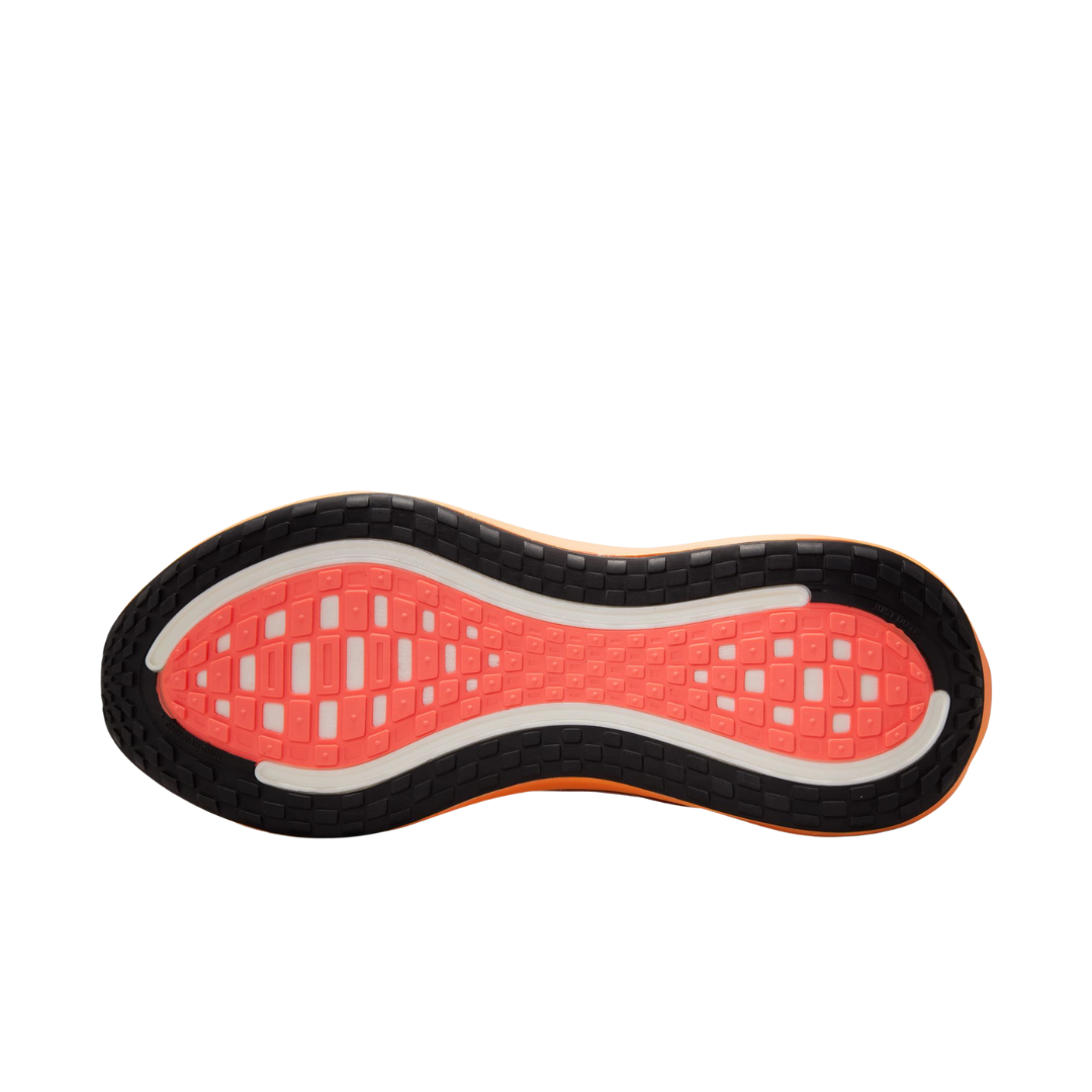 NIKE - Vomero Plus - Men's