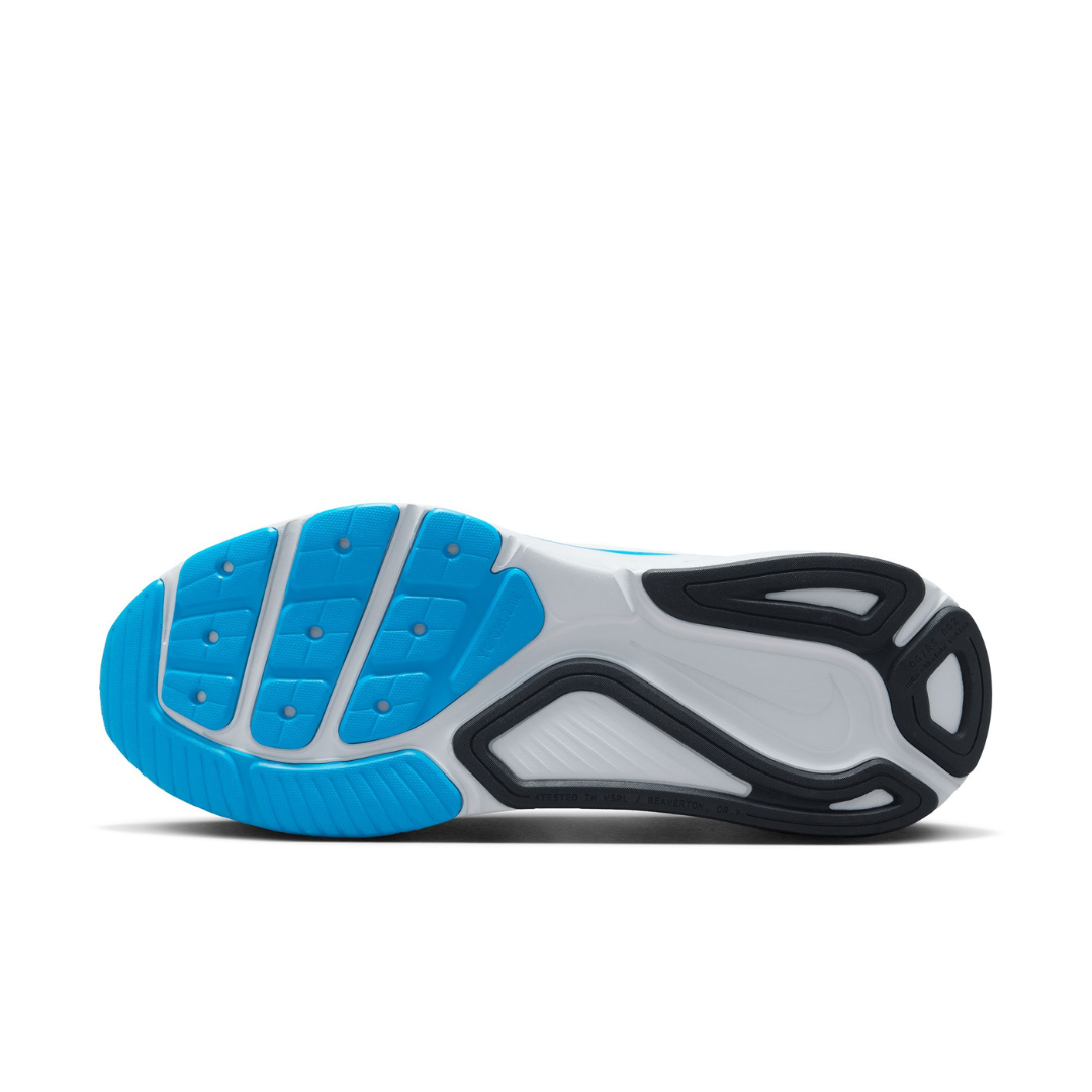 NIKE - Structure 26 - Men's
