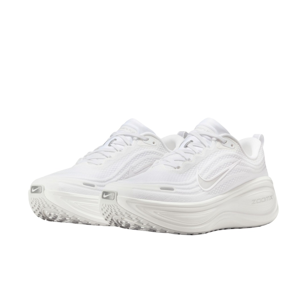 NIKE - Vomero Plus - Men's