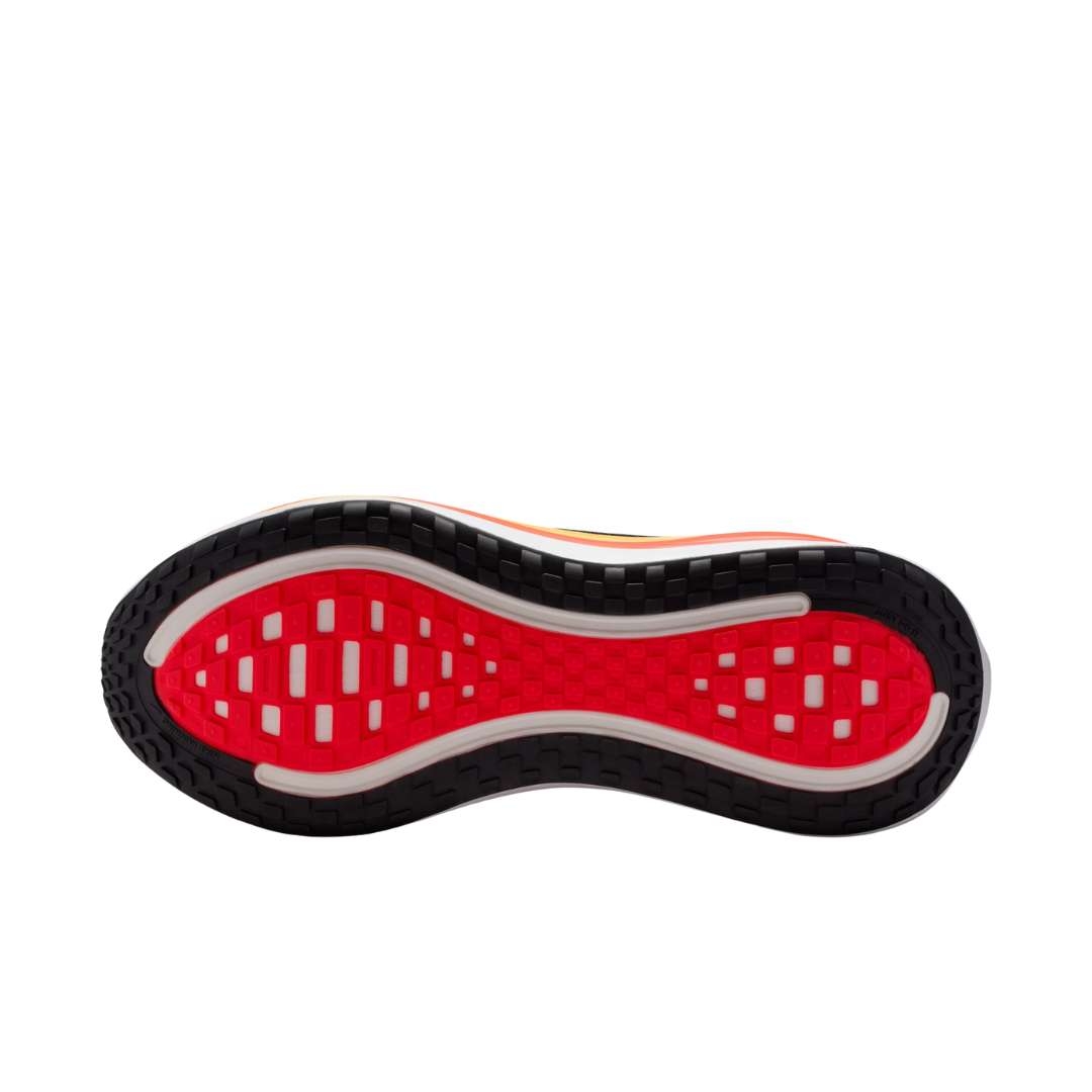 NIKE - Vomero Plus - Men's