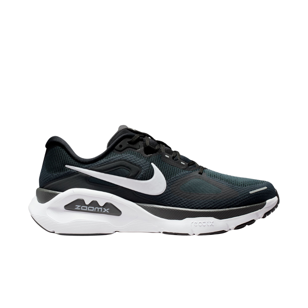 NIKE - Structure Plus - Standard Width (B) - Women's
