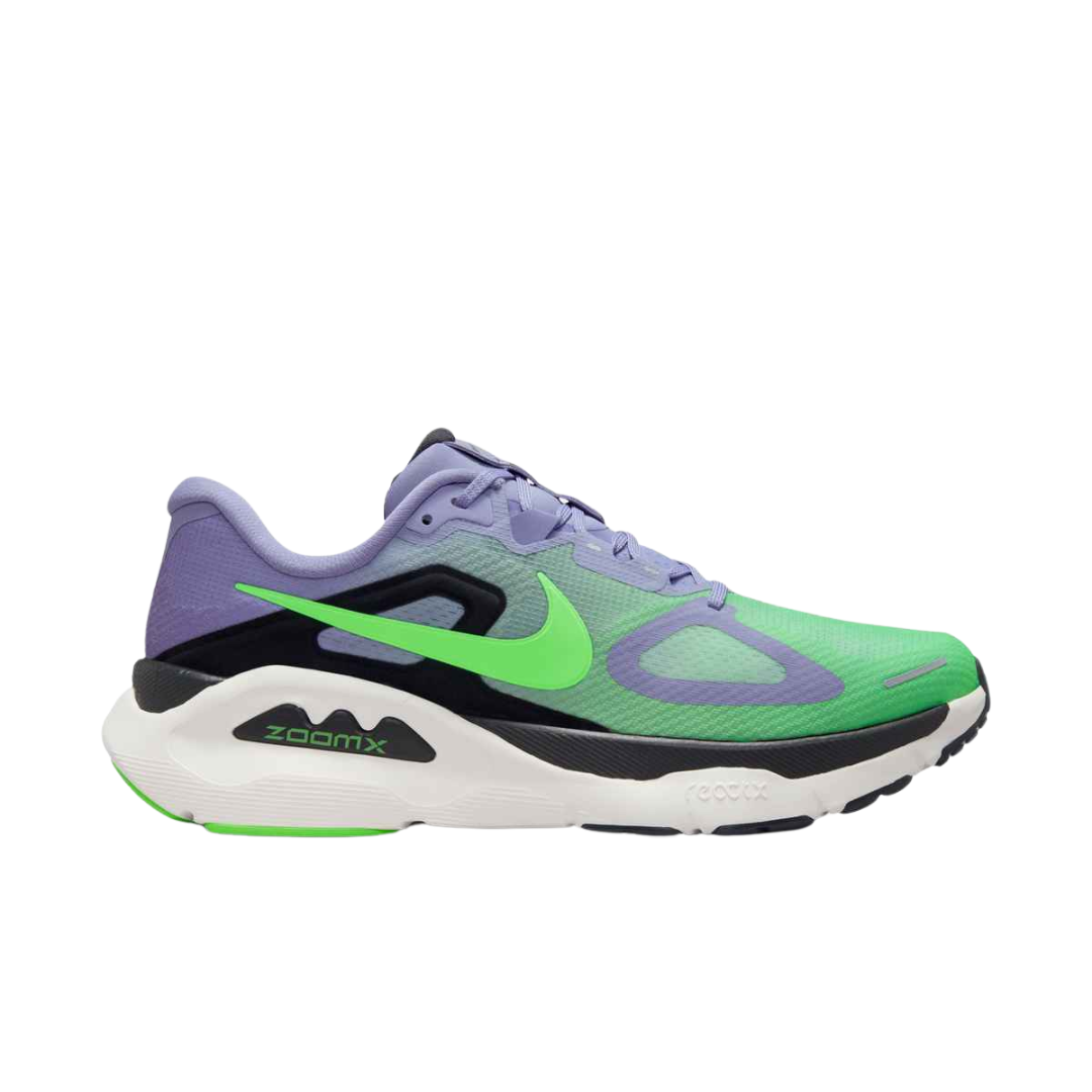 NIKE - Structure Plus - Standard Width (D) - Men's