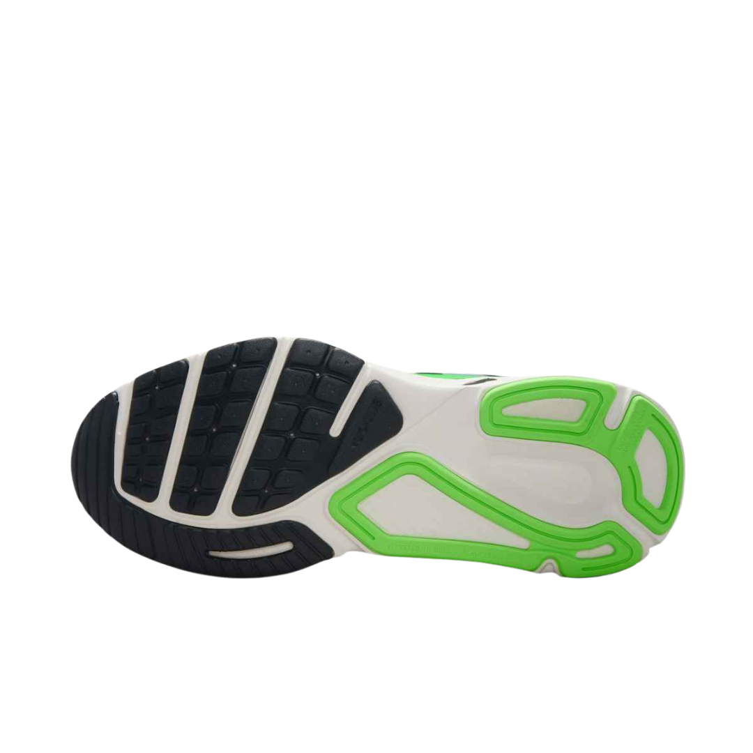 NIKE - Structure Plus - Standard Width (D) - Men's