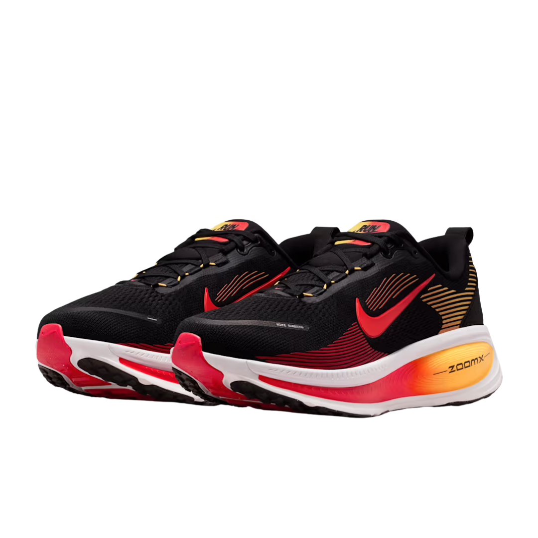 NIKE - Vomero 18 - Wide Fit (2E) - Men's